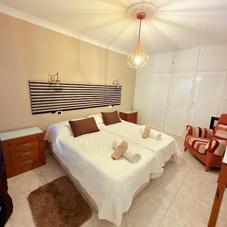 Floritas Apartment *